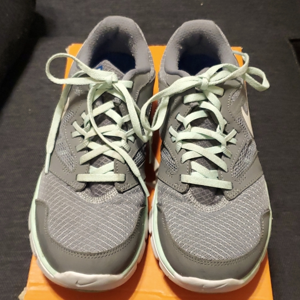 Woman's Gray Nike, size 8.5